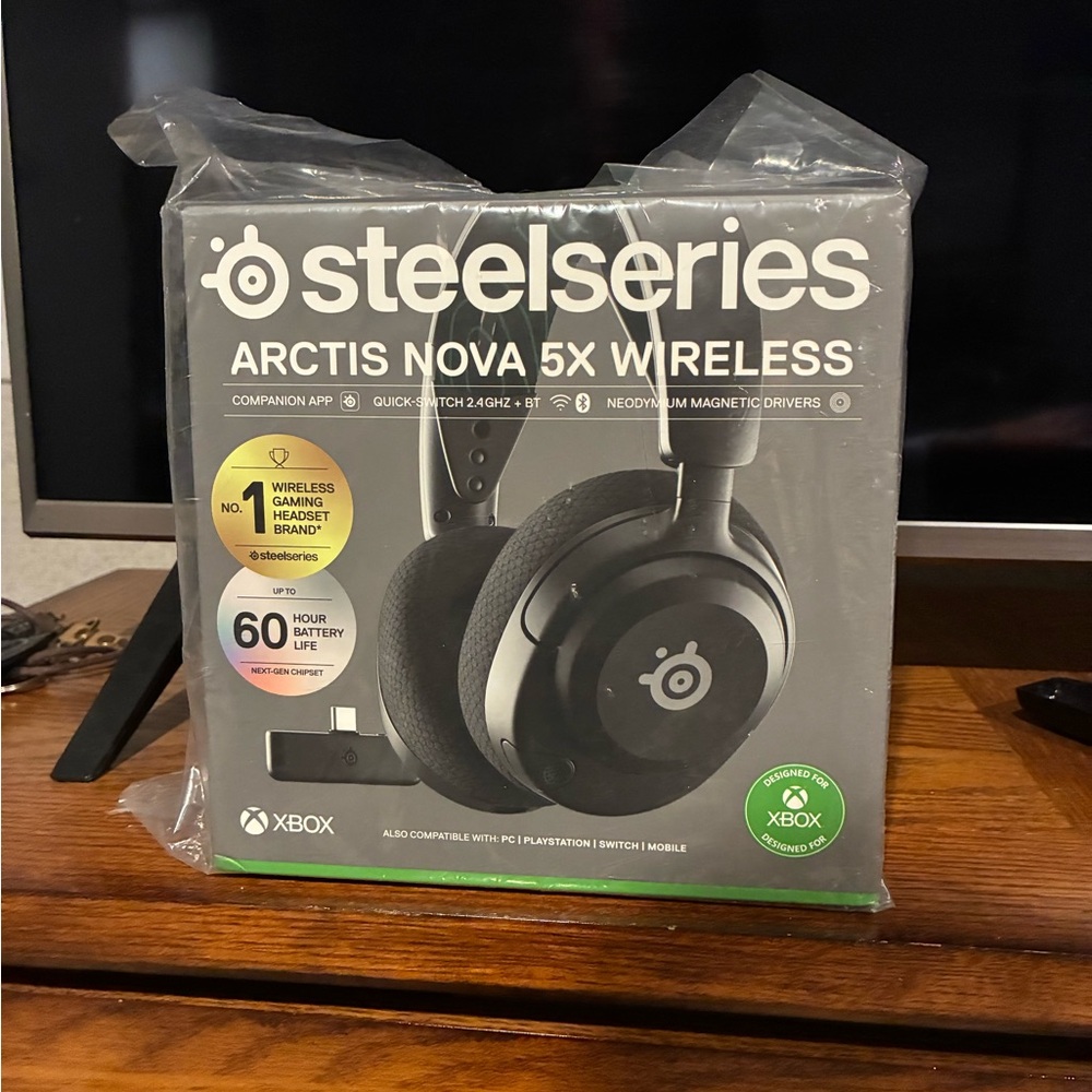 SteelSeries Arctis Nova 5X Wireless Gaming Headset - Black